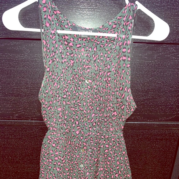 Forever 21 cheetah print top - Picture 1 of 3